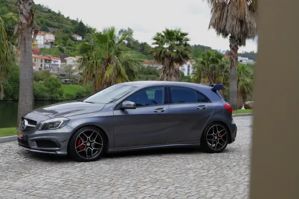 Mercedes-Benz A 180 d AMG Line 8