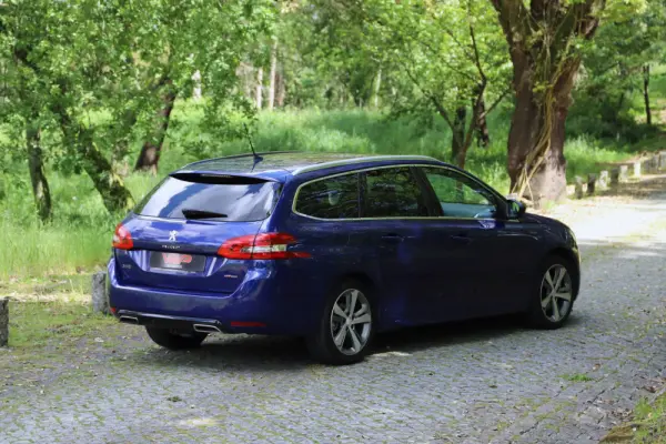 Peugeot 308 SW 2.0 BlueHDi GT 11