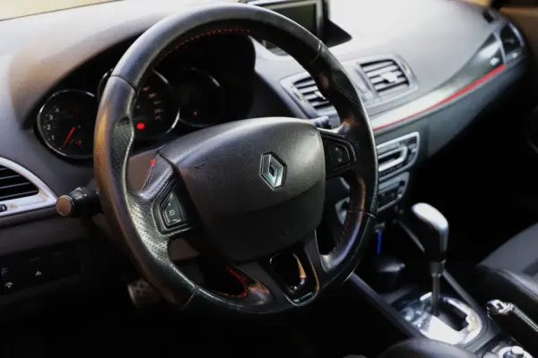 Renault Mégane 1.5 dCi GT Line EDC 17