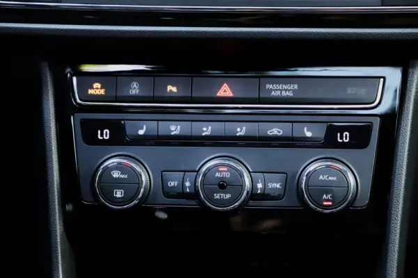 SEAT Leon 2.0 TDI FR S/S 9