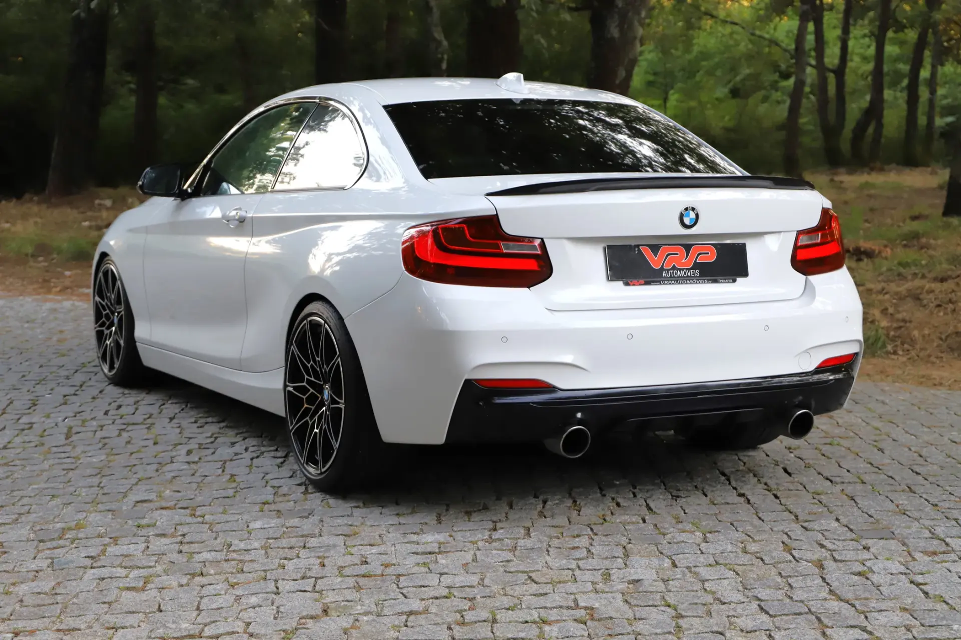 BMW 218 d Line Sport 10