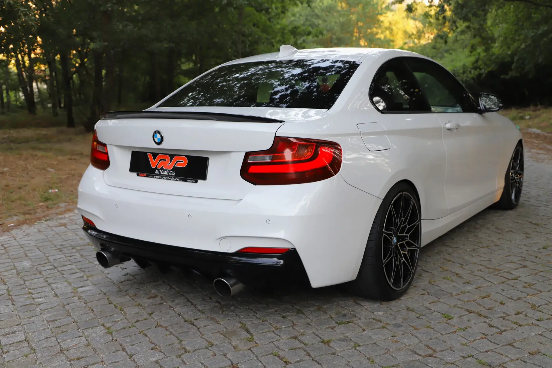 BMW 218 d Line Sport 12