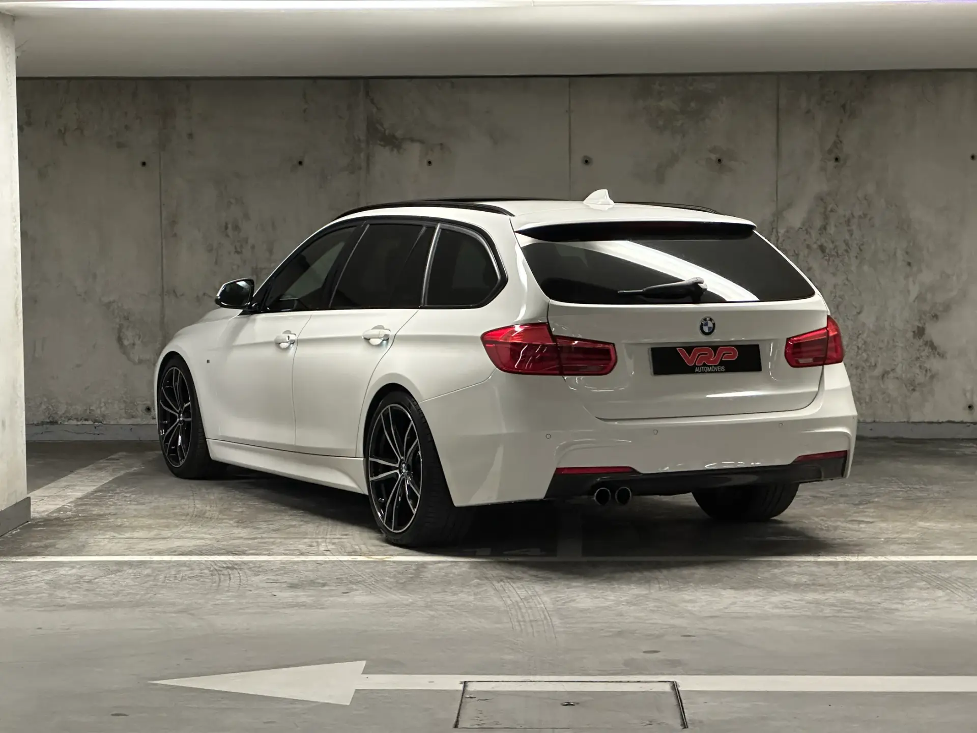 BMW 320 d Touring Pack M Auto 2