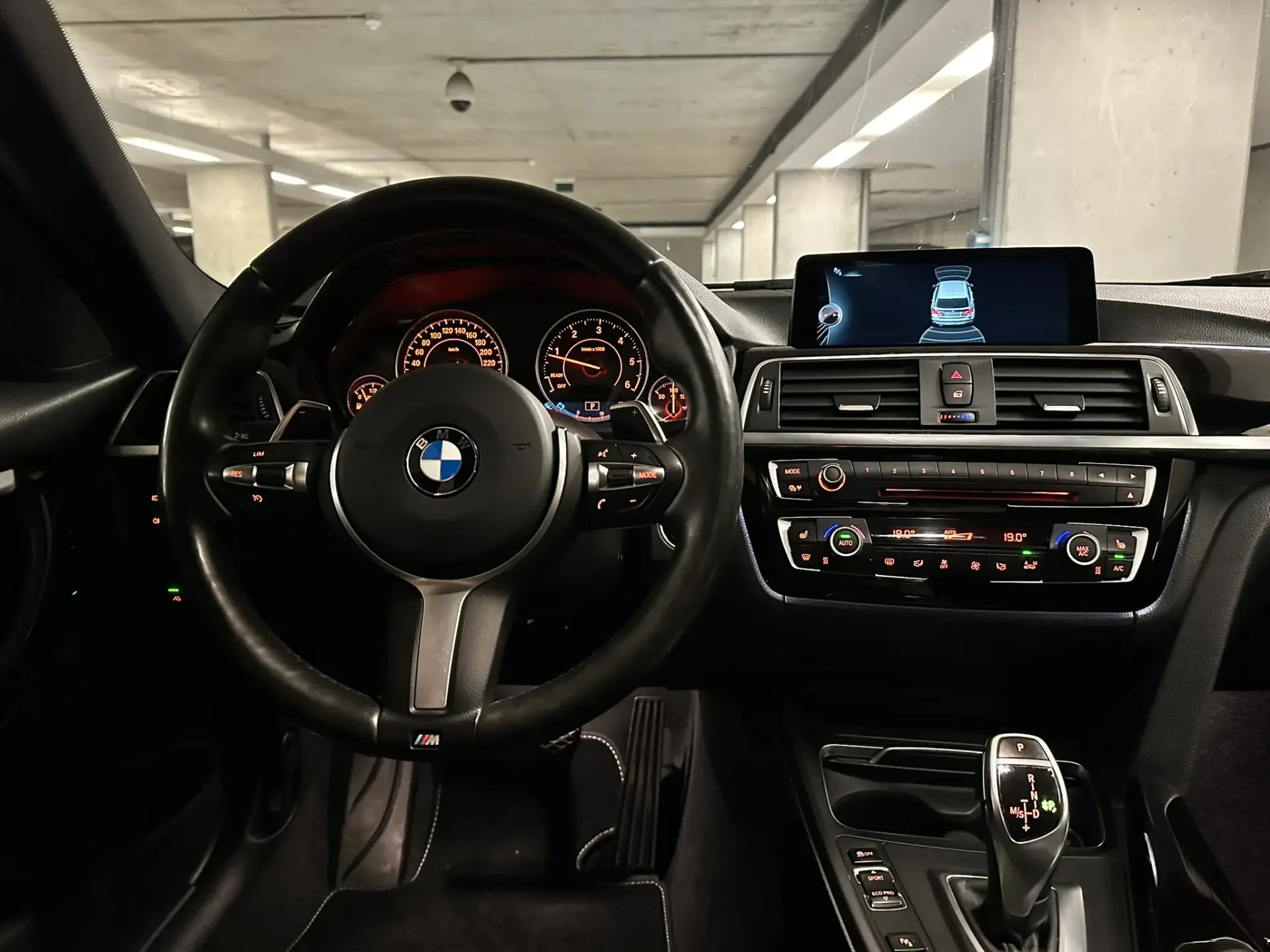 BMW 320 d Touring Pack M Auto 23