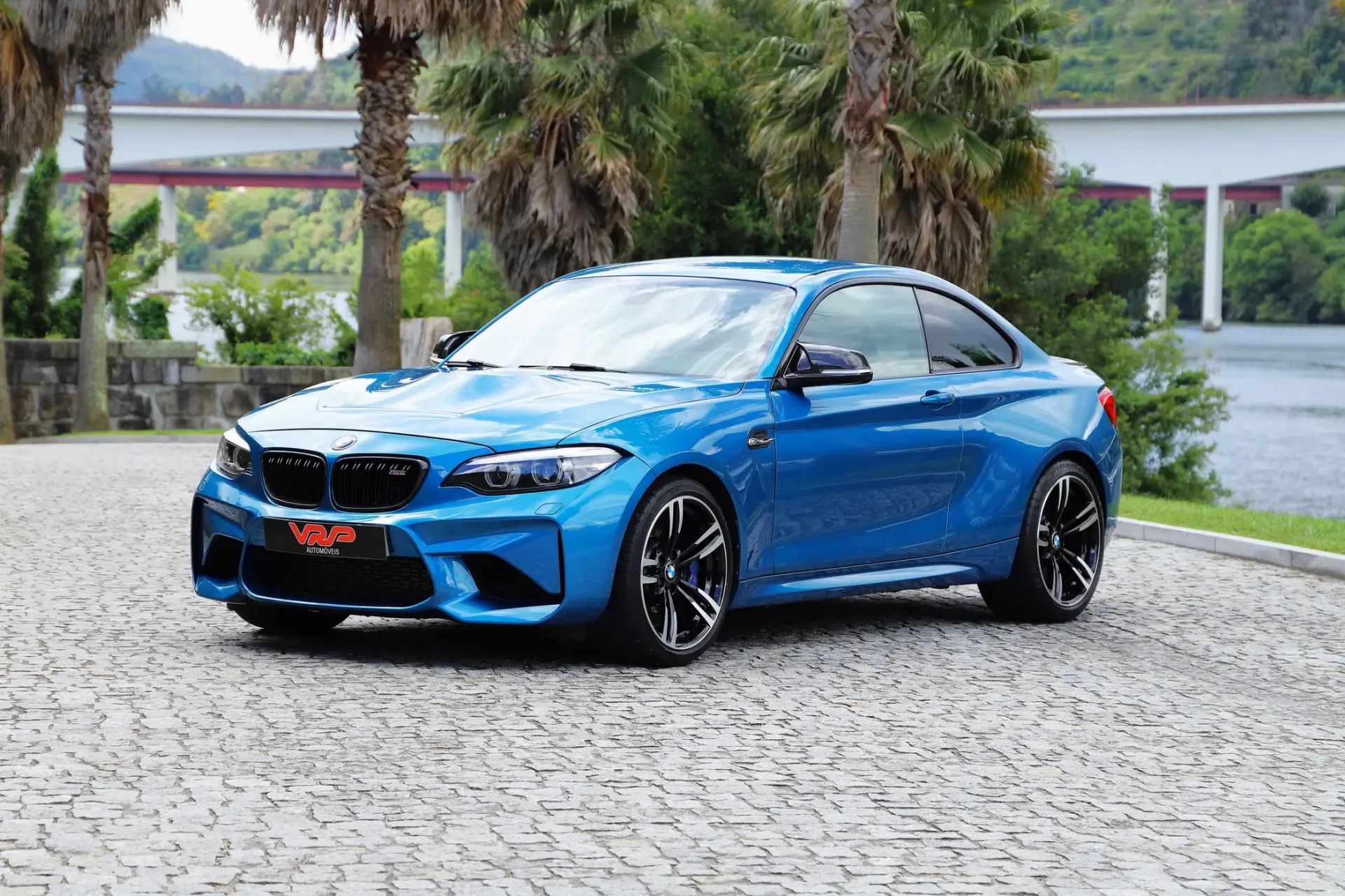 BMW M2 Auto 7
