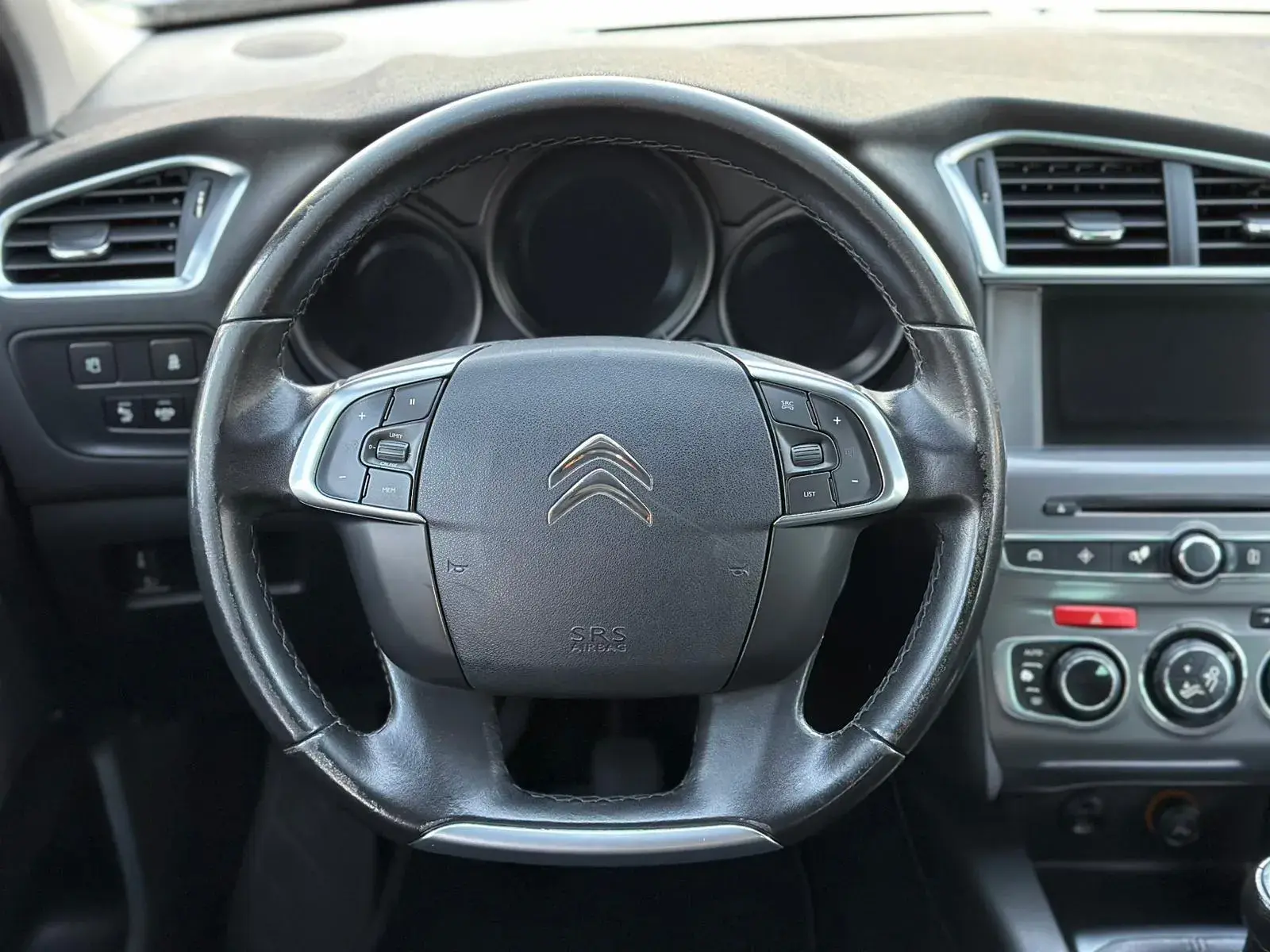 Citroën C4 1.6 BlueHDi Feel 8