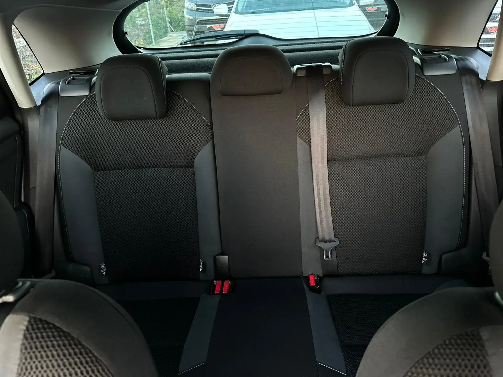 Citroën C4 1.6 BlueHDi Feel 12