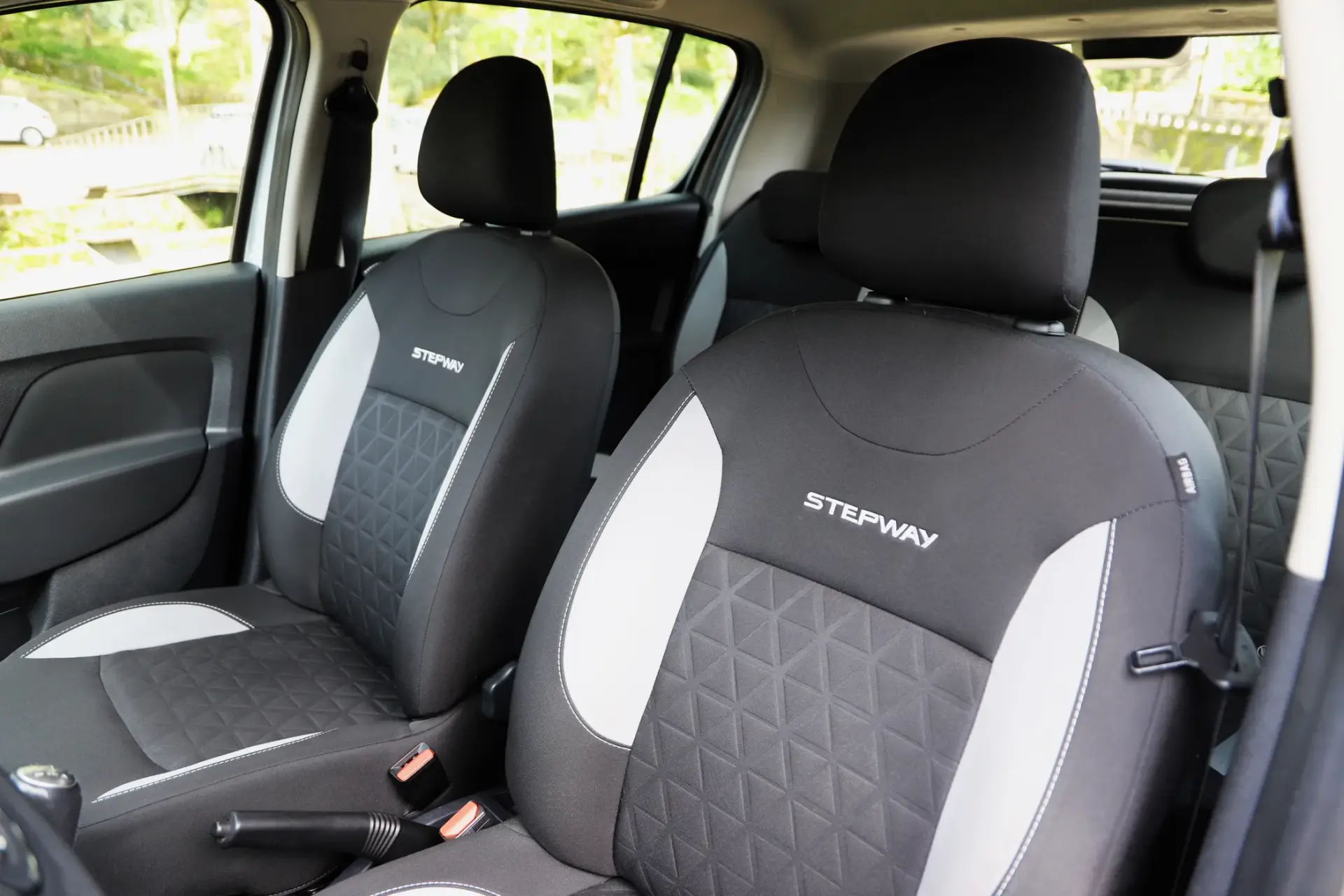 Dacia Sandero 0.9 TCe Stepway 5