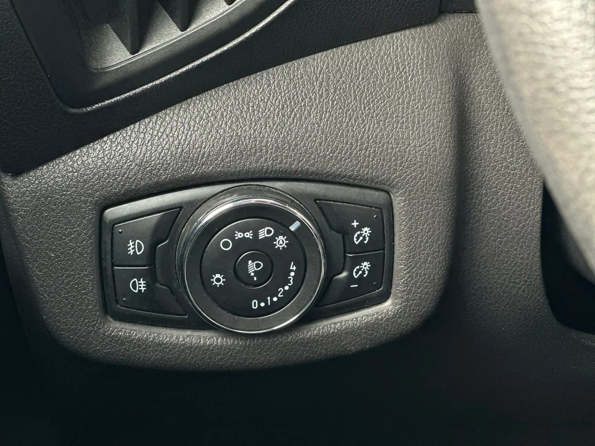 Ford Transit Connect 1.5 TDCi 210 L2 Trend 5