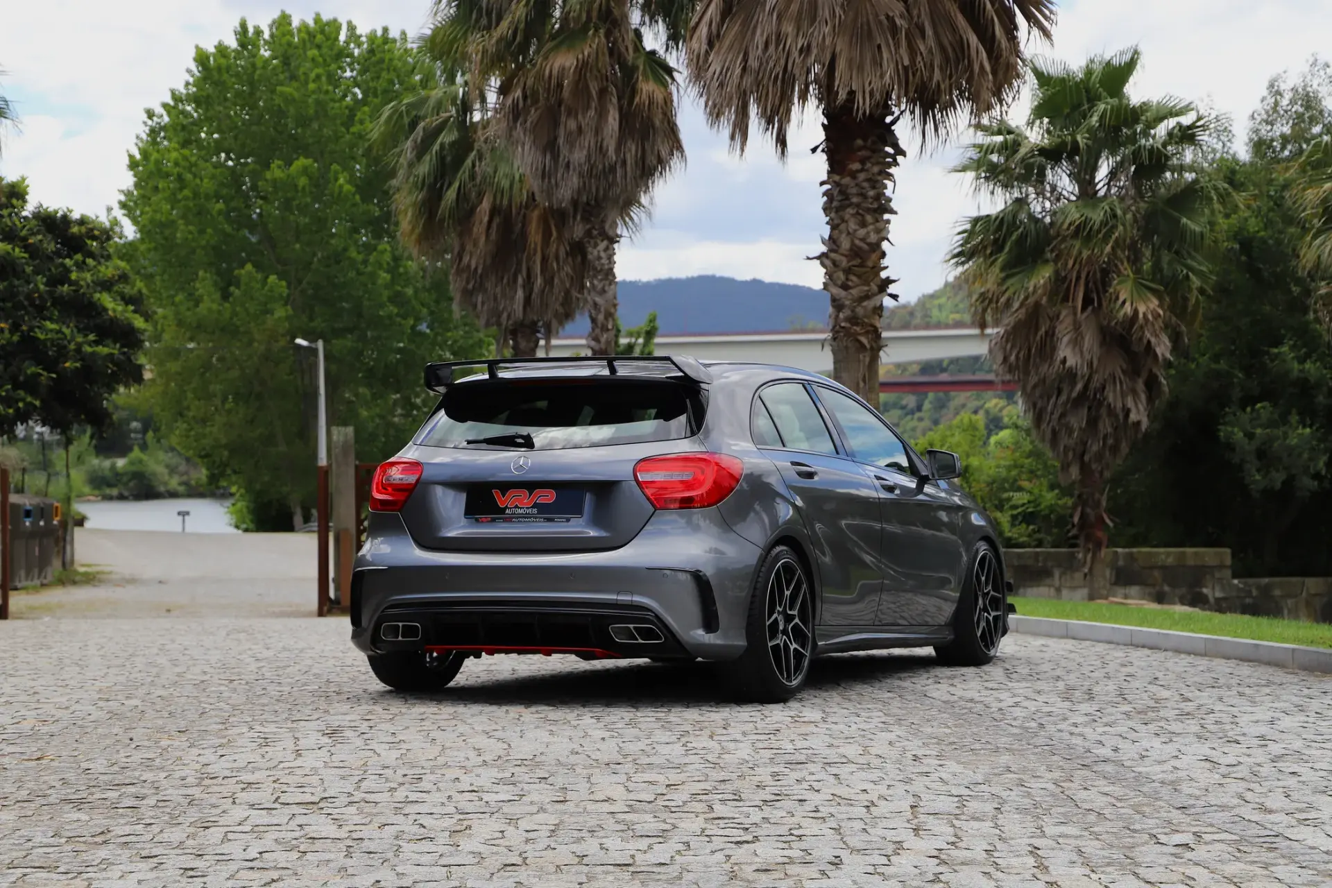 Mercedes-Benz A 180 d AMG Line 12