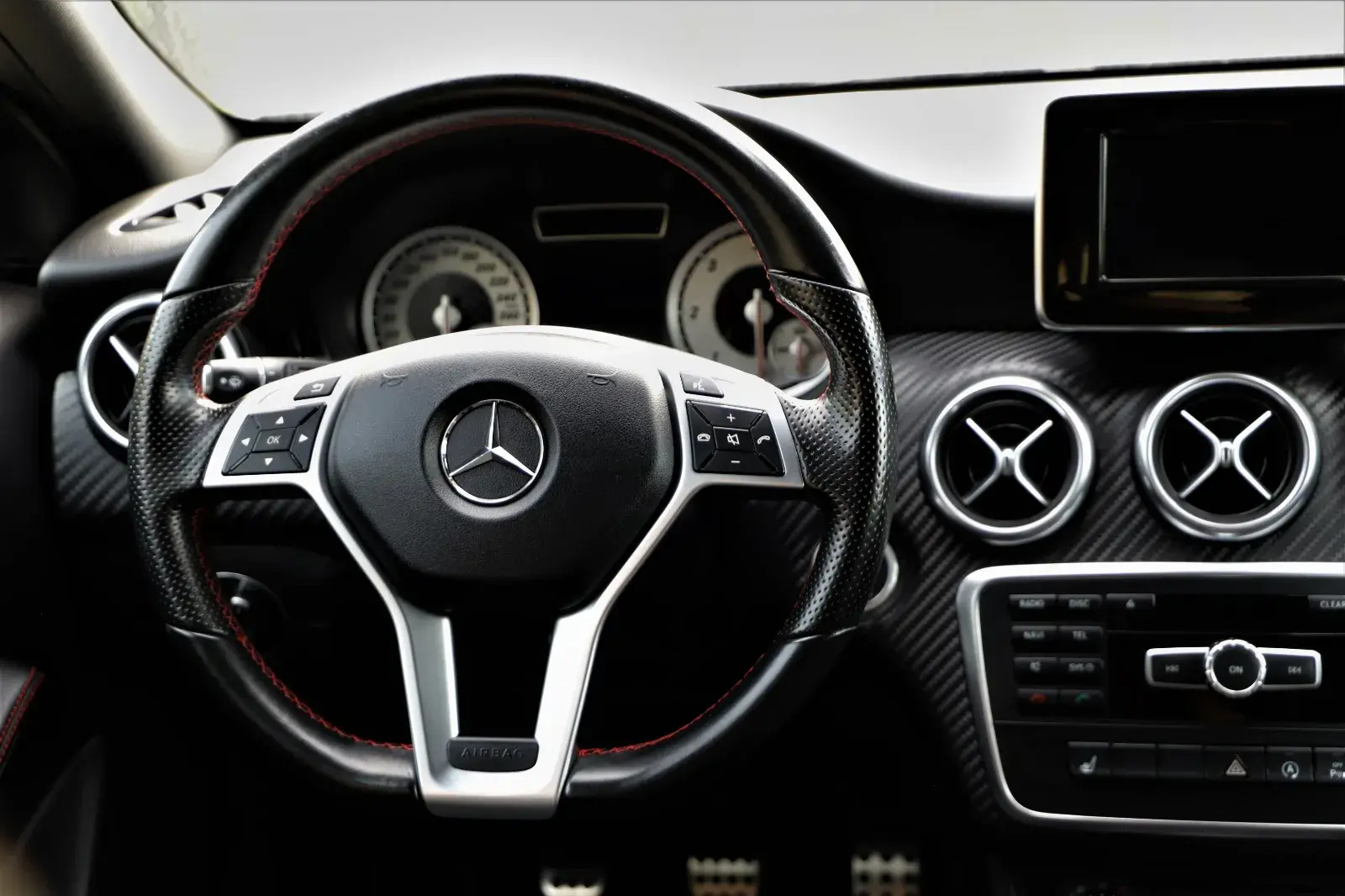 Mercedes-Benz A 180 d AMG Line 19