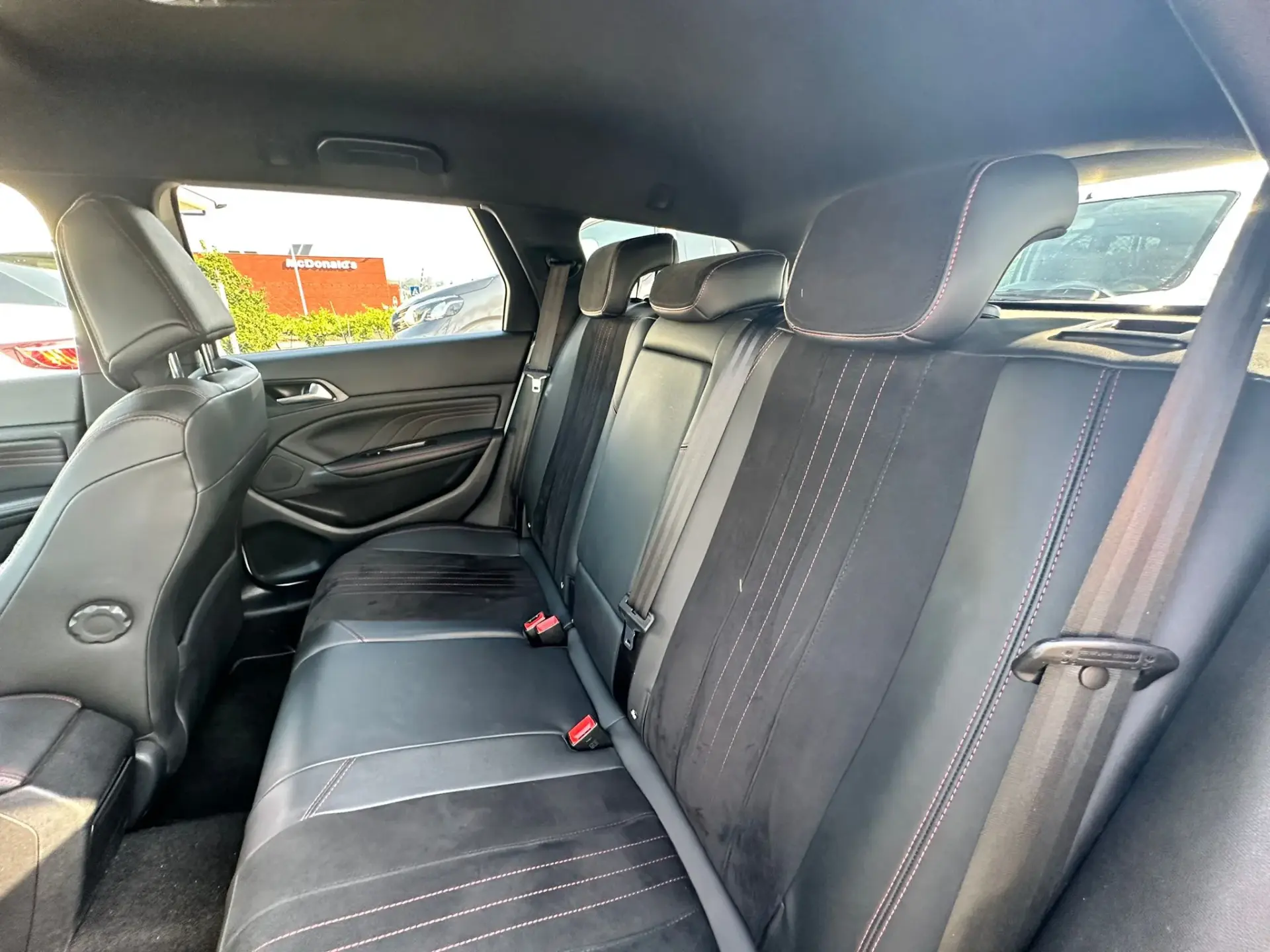 Peugeot 308 SW 1.5 BlueHDi GT Line EAT8 6