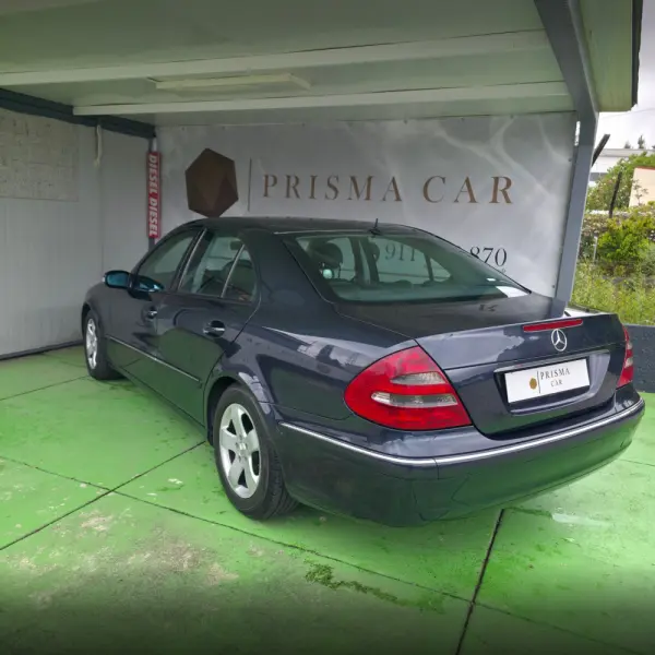 Mercedes-Benz E 220 CDi Elegance 2