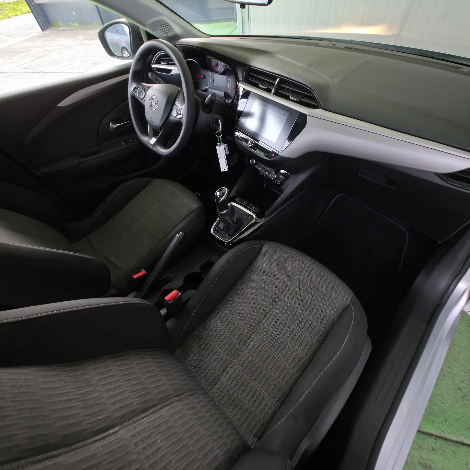 Opel Corsa 1.2 Elegance 8