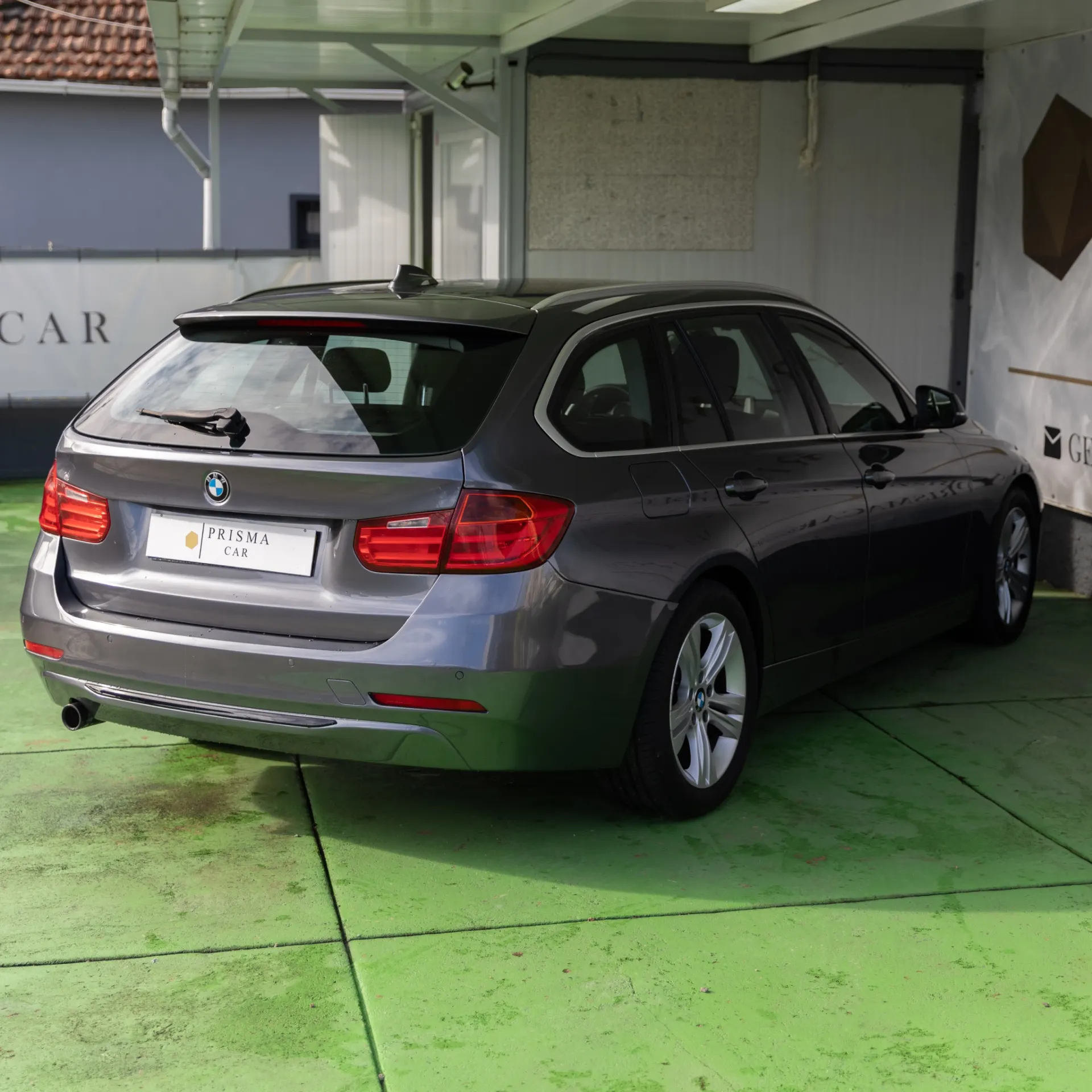 BMW 320 d Touring Auto Line Sport 8
