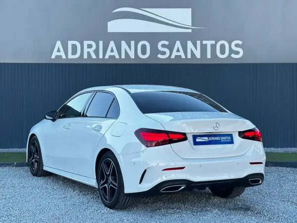 Mercedes-Benz A 180 Limousine d AMG Line Aut. 4