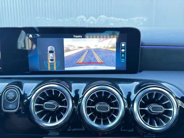 Mercedes-Benz A 180 Limousine d AMG Line Aut. 12