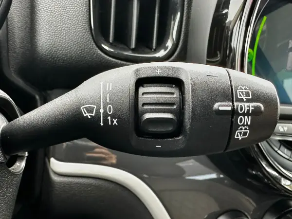 MINI Countryman Cooper SE ALL4 Auto 16