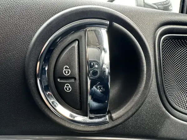 MINI Countryman Cooper SE ALL4 Auto 19