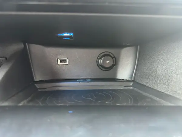 Peugeot 3008 1.6 BlueHDi Allure 11