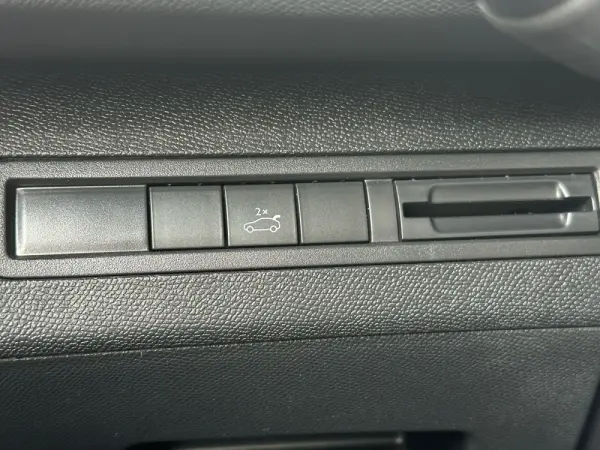 Peugeot 3008 1.6 BlueHDi Allure 18