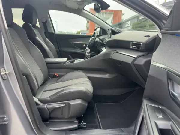 Peugeot 3008 1.6 BlueHDi Allure 20