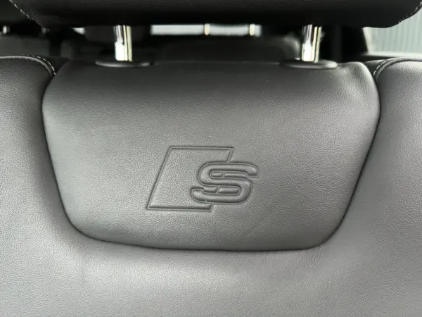 Audi e-tron 55 quattro 10