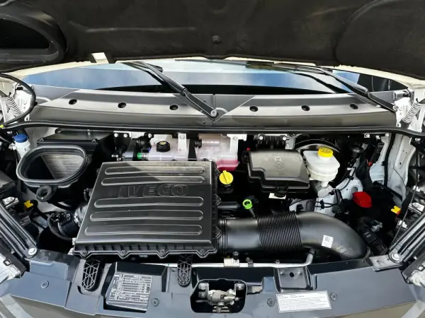 Iveco Daily Outro 23