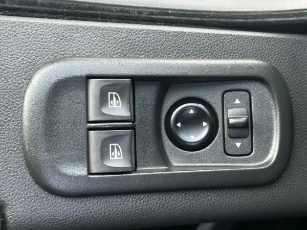 Renault Master L3H1 VA Base 21