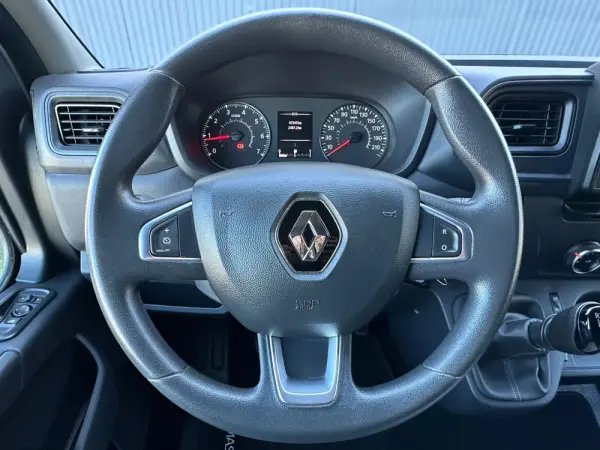 Renault Master Outro 10