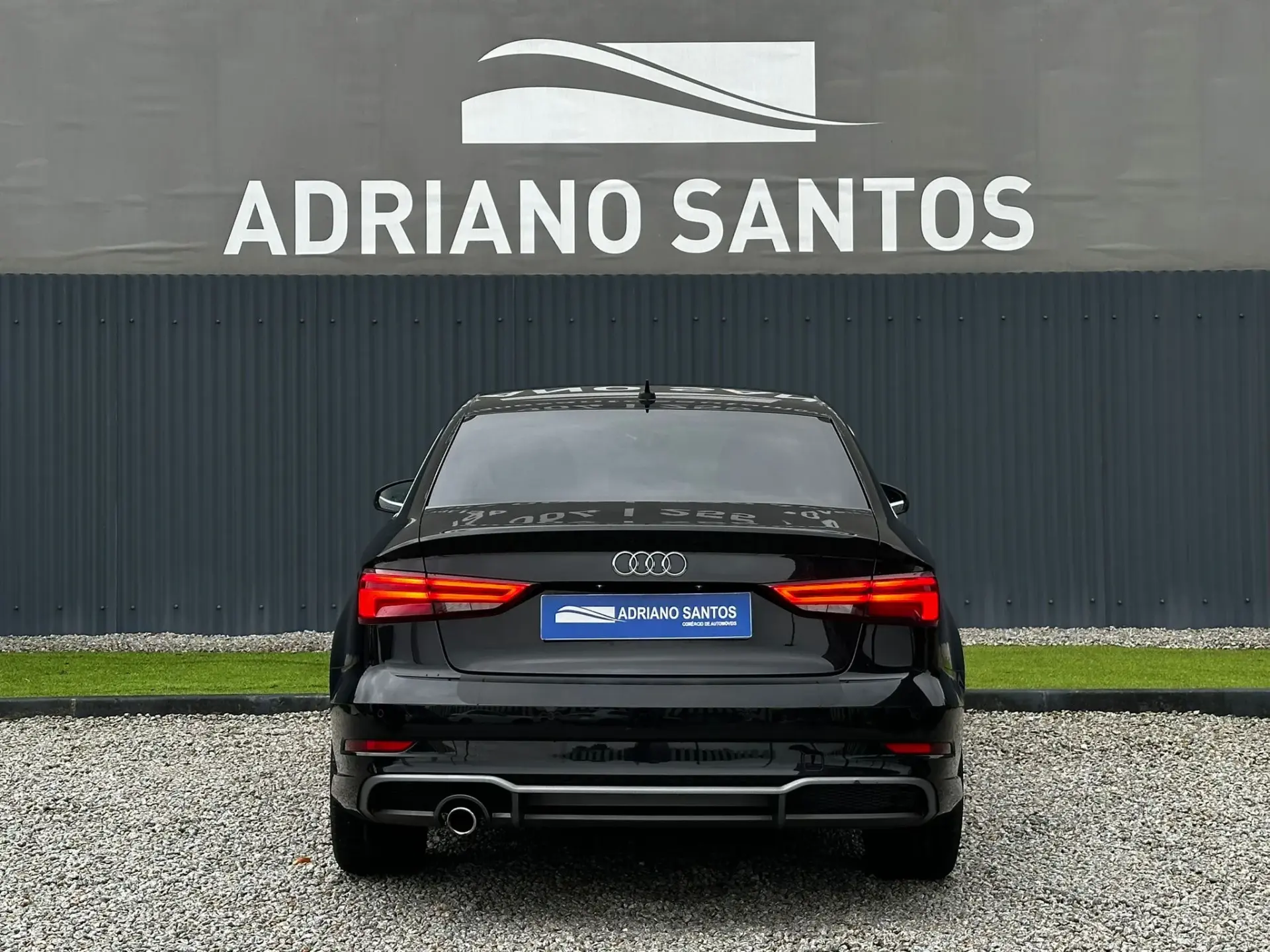 Audi A3 Limousine 1.6 TDI S-line S tronic 5