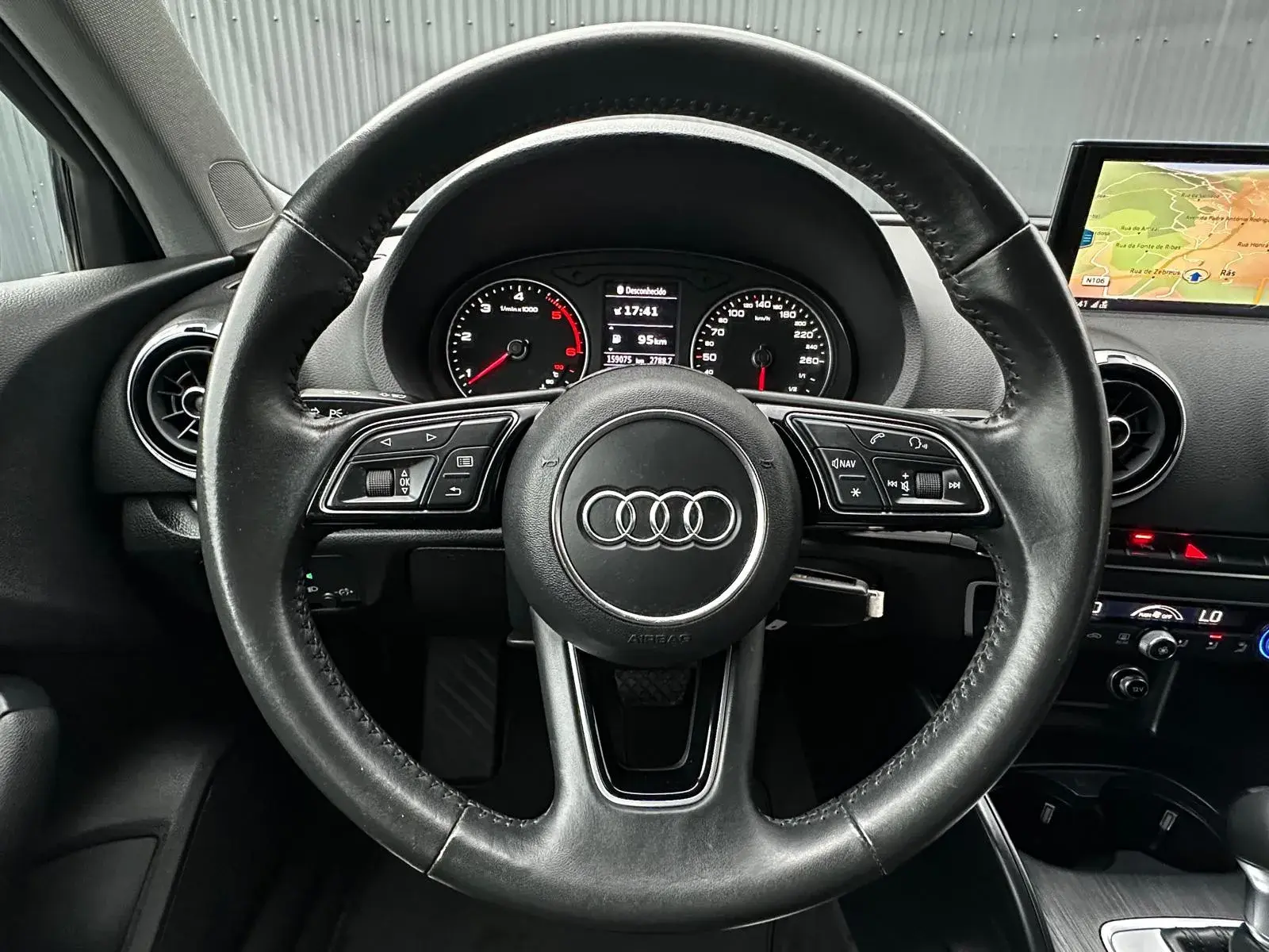 Audi A3 Limousine 1.6 TDI S-line S tronic 14