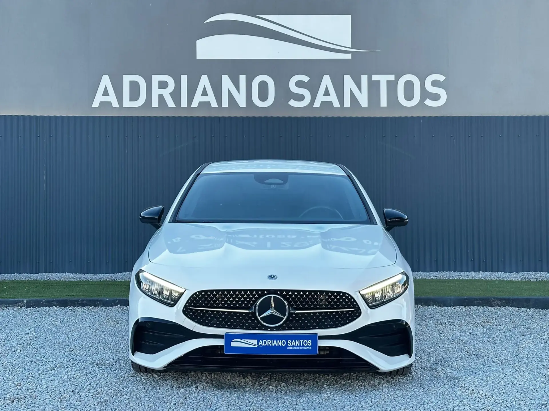 Mercedes-Benz A 180 Limousine d AMG Line Aut. 2