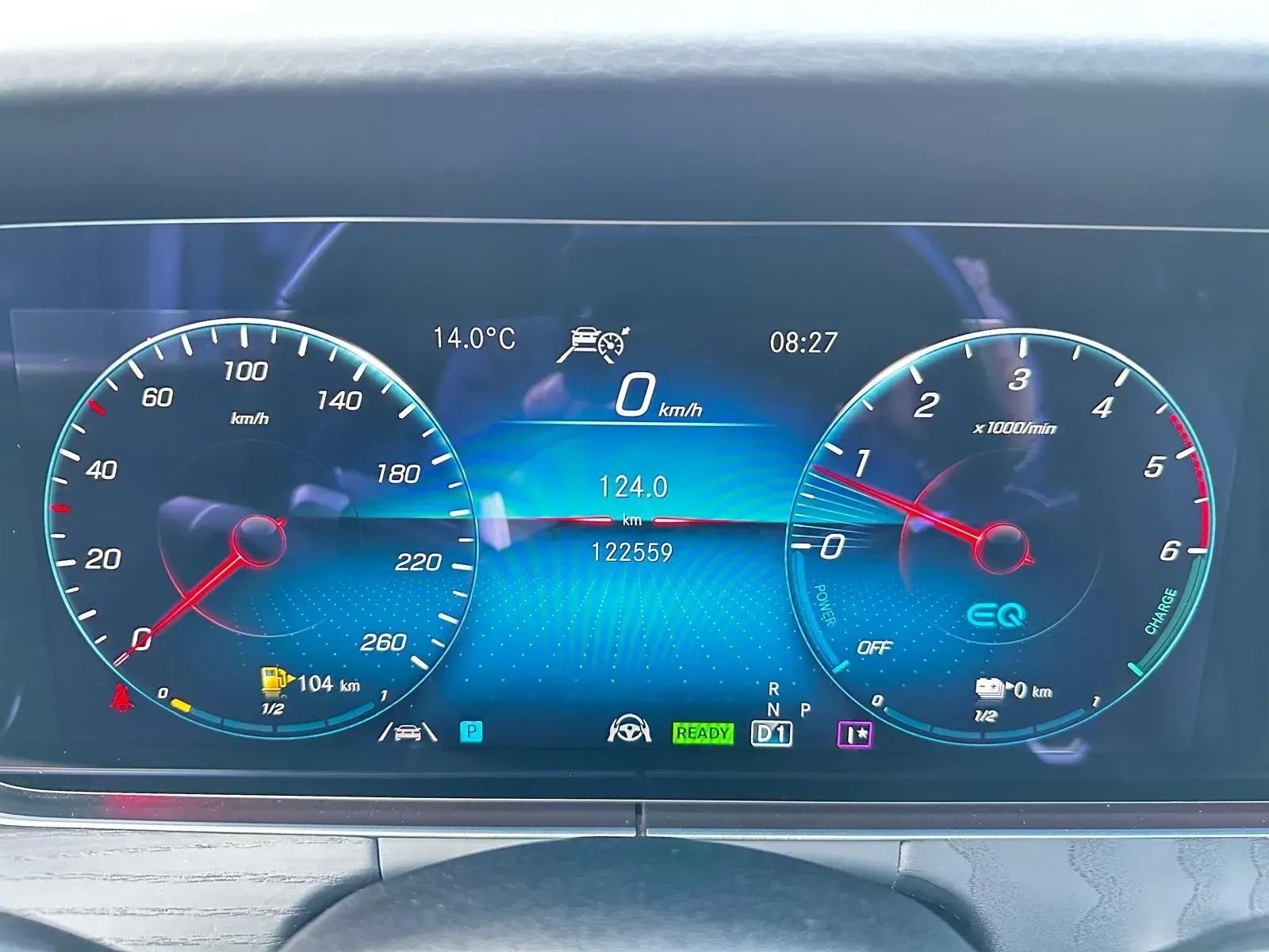 Mercedes-Benz E 300 de AMG Line 14