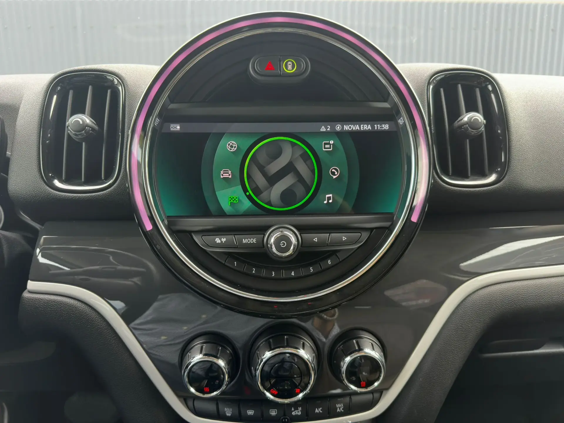 MINI Countryman Cooper SE ALL4 Auto 9