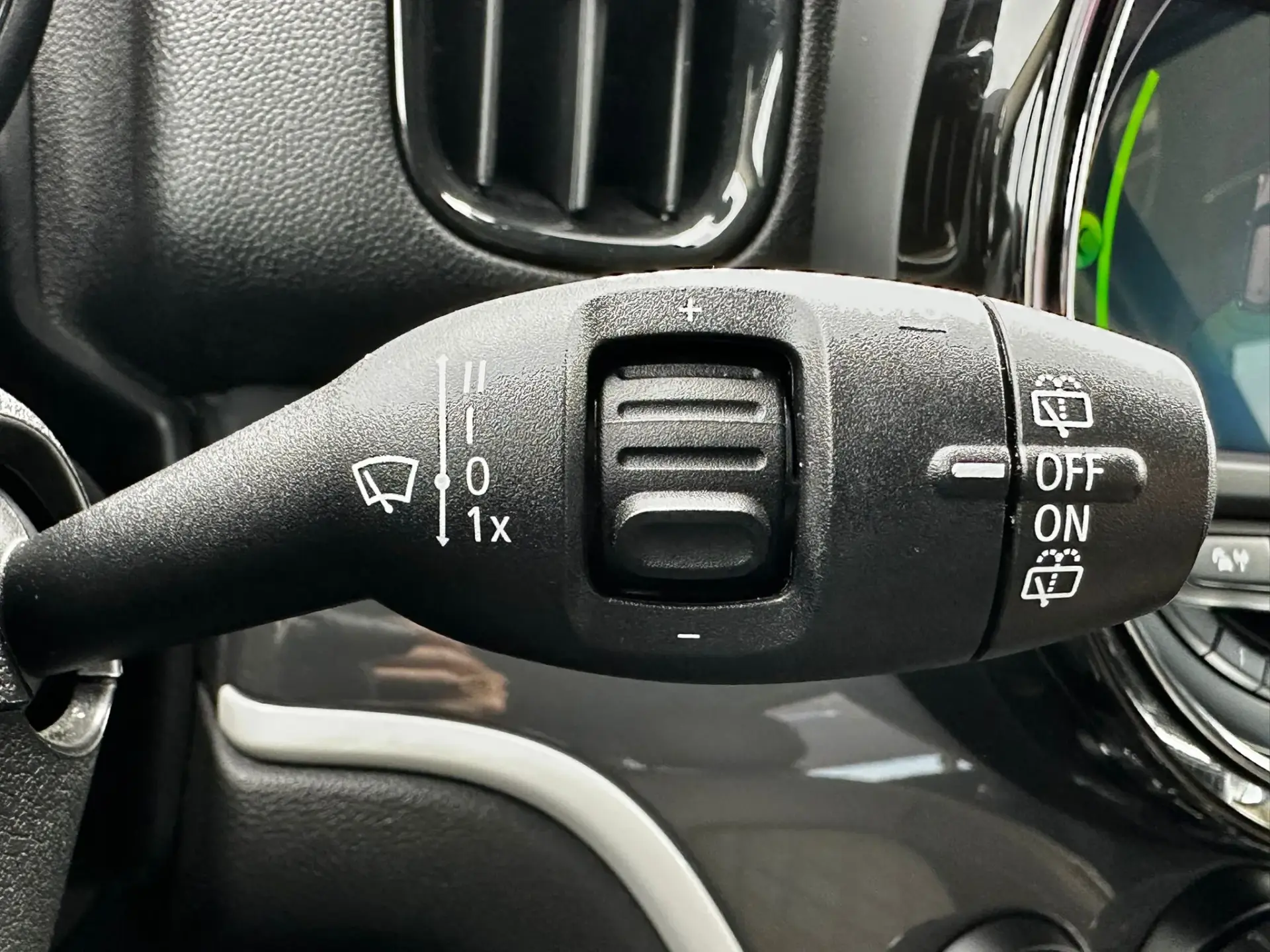 MINI Countryman Cooper SE ALL4 Auto 16