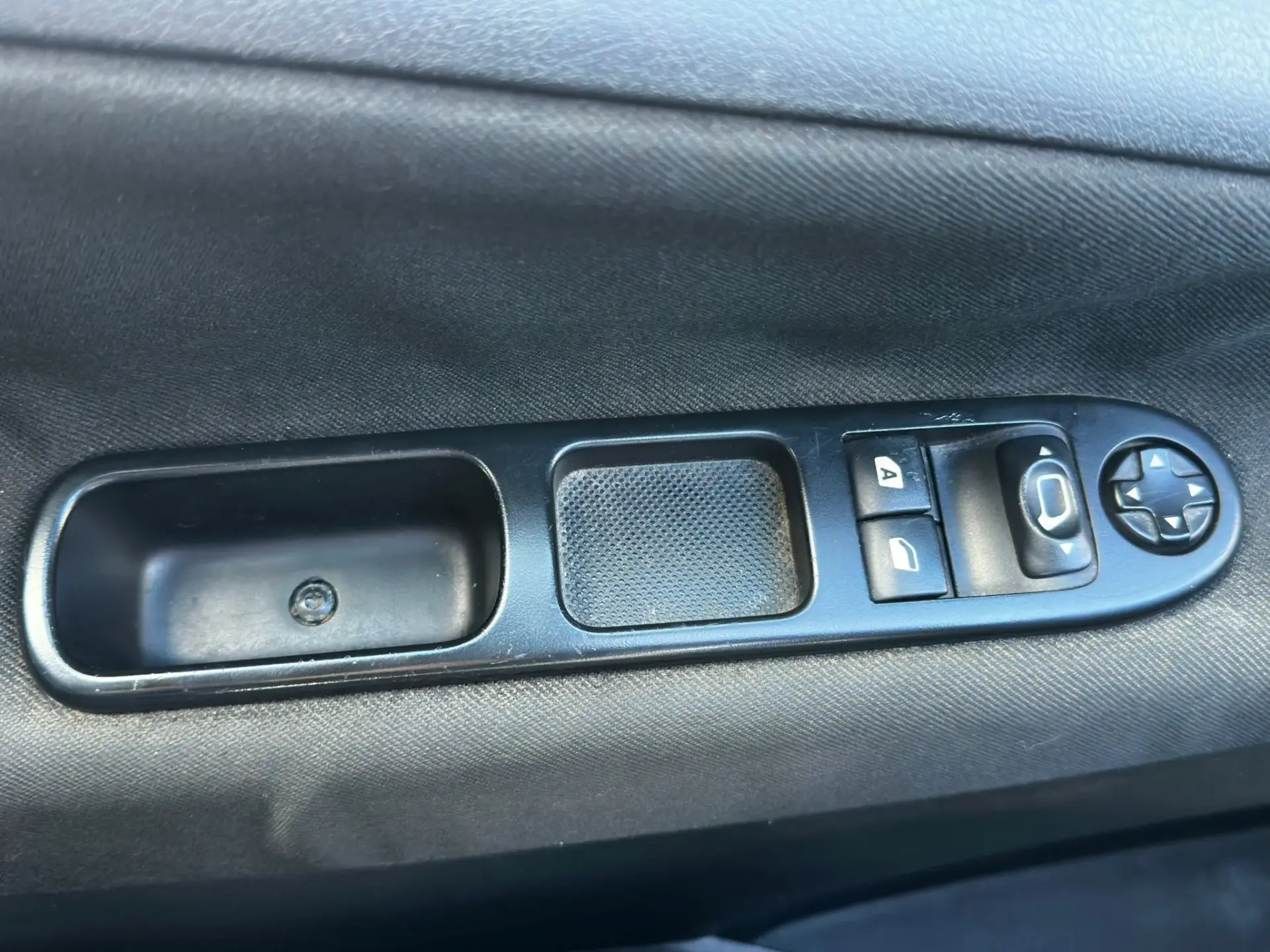 Peugeot 207 1.6 HDi Sport 18