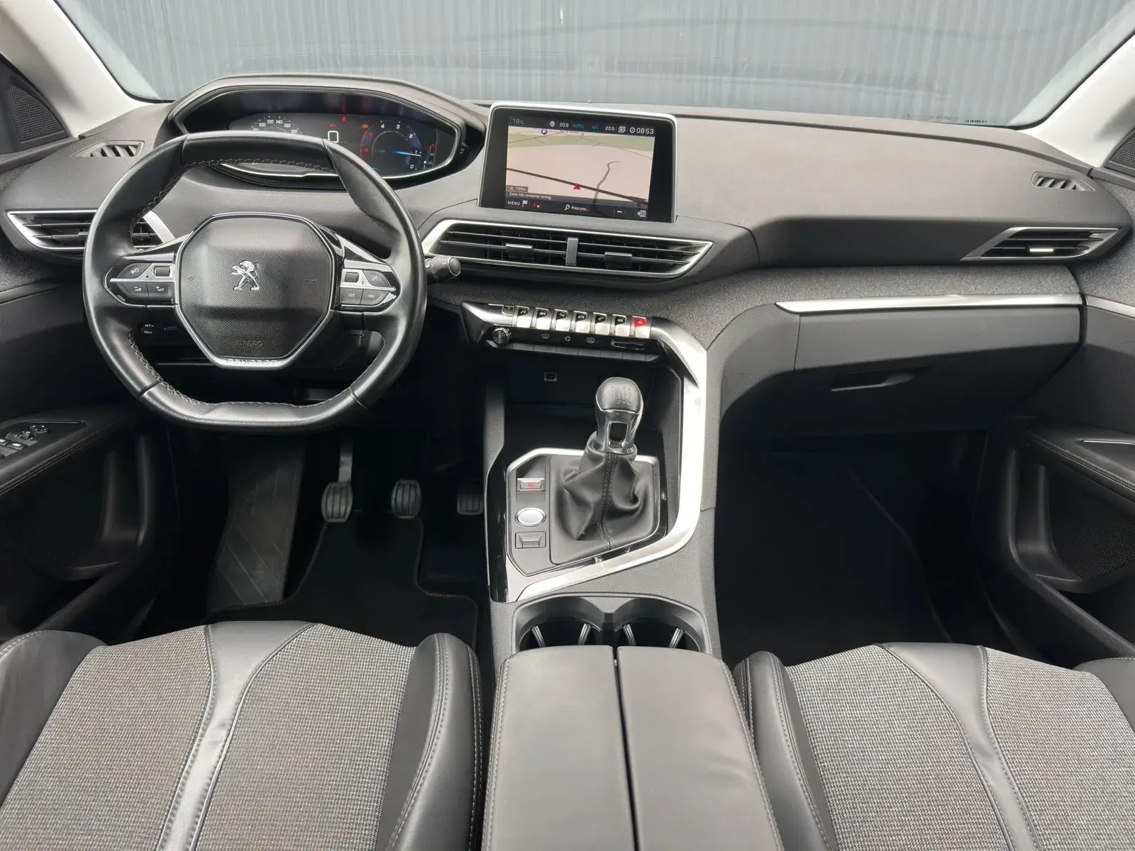 Peugeot 3008 1.6 BlueHDi Allure 8