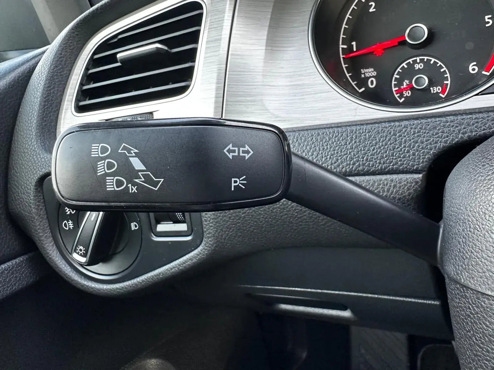 Volkswagen Golf Variant 1.6 TDi Confortline 16