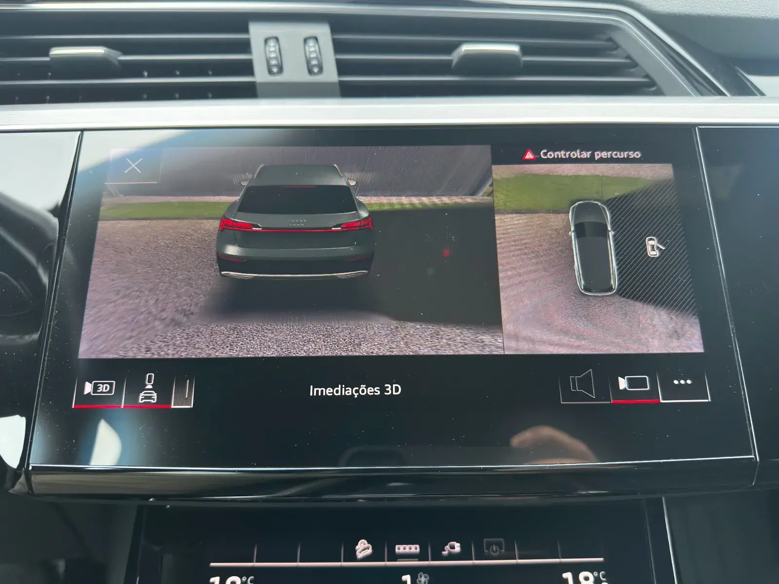 Audi e-tron 55 quattro 13