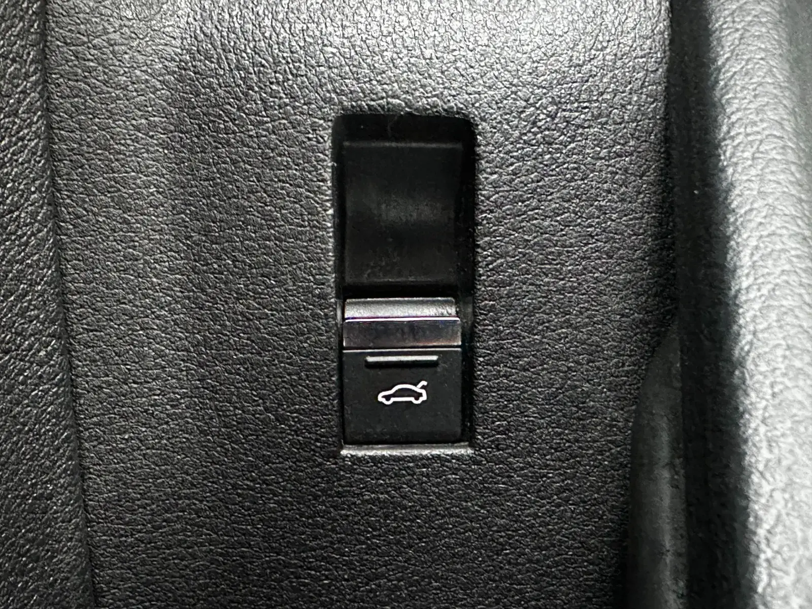 Audi e-tron 55 quattro 24