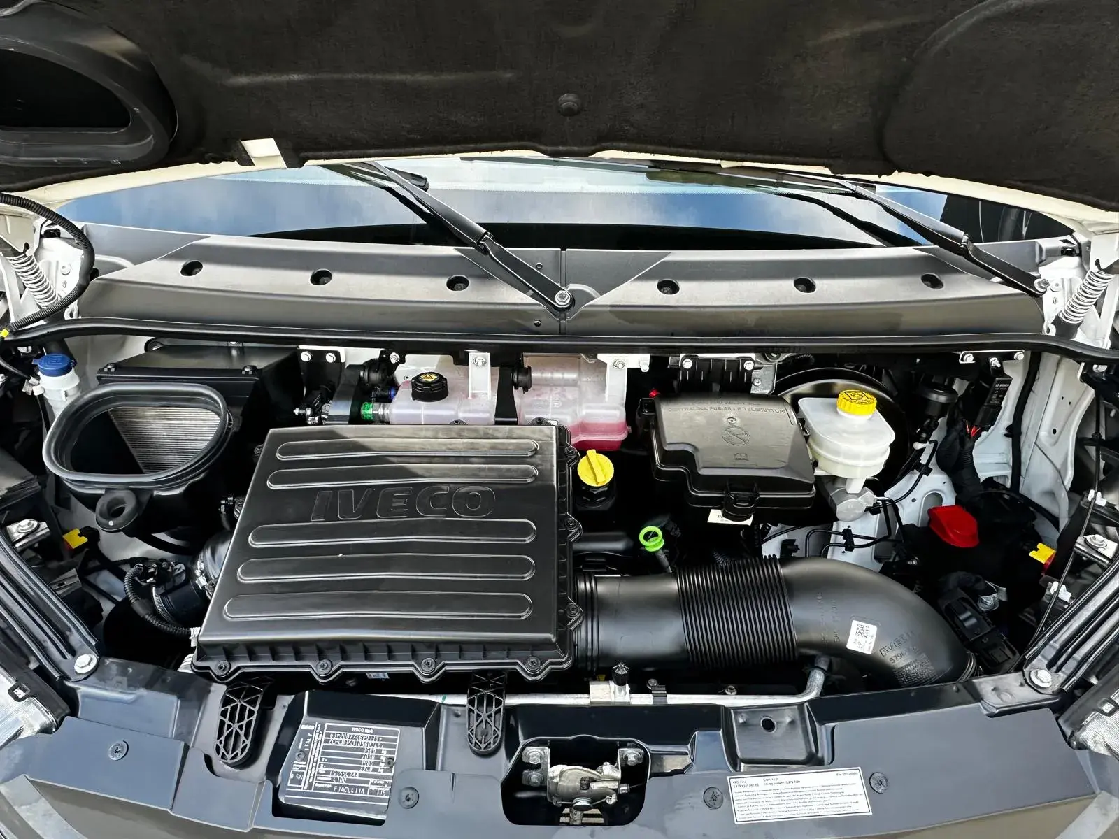 Iveco Daily Outro 23