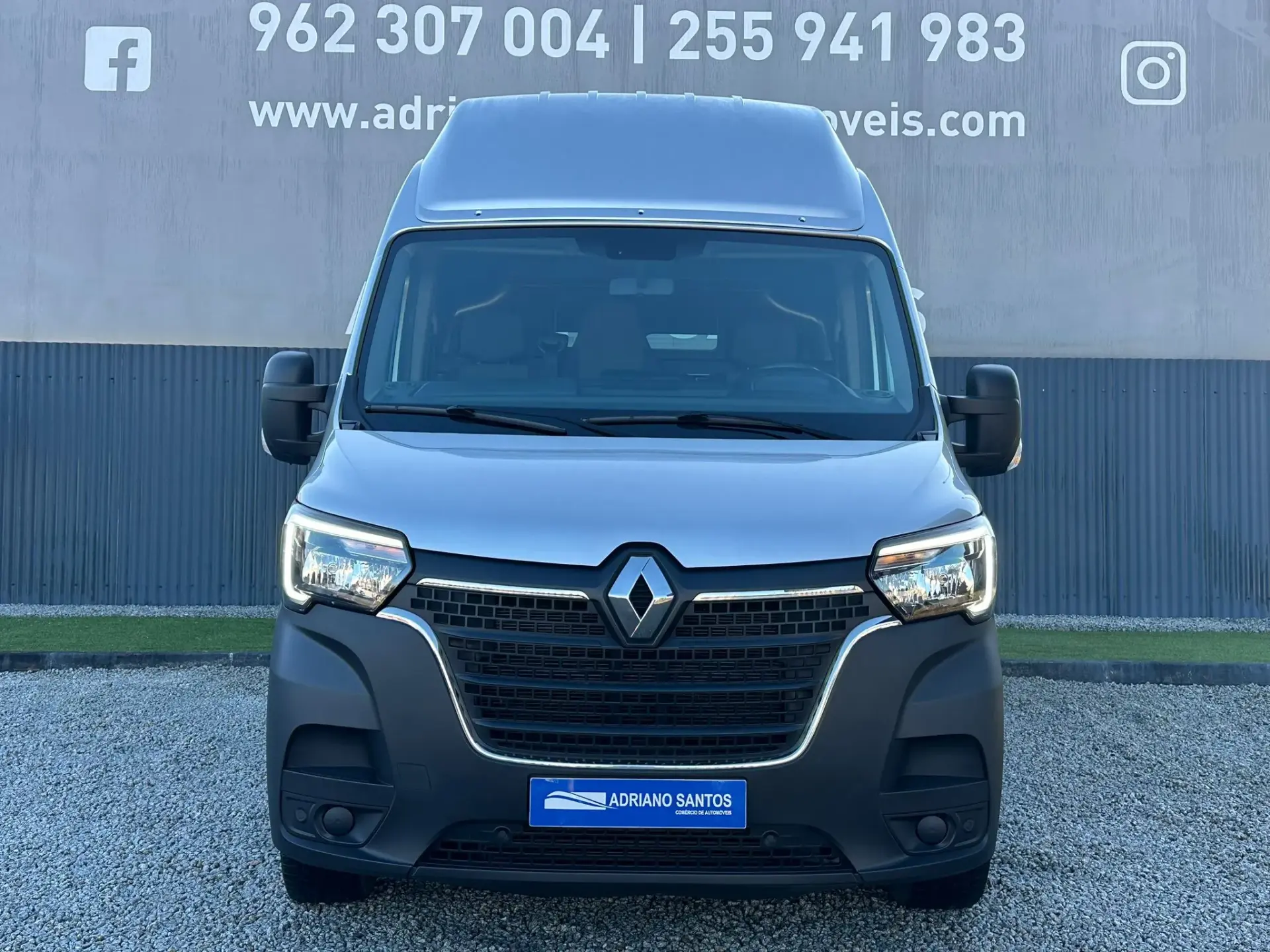 Renault Master Outro 2