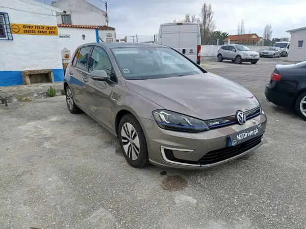 Volkswagen e-Golf AC/DC 7