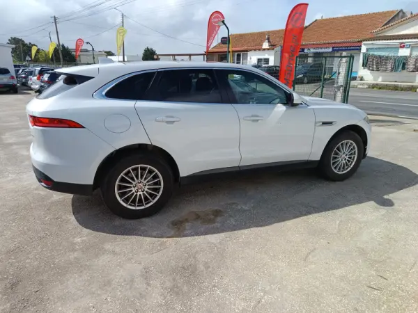 Jaguar F-Pace 2.0 i4D Prestige AWD 6