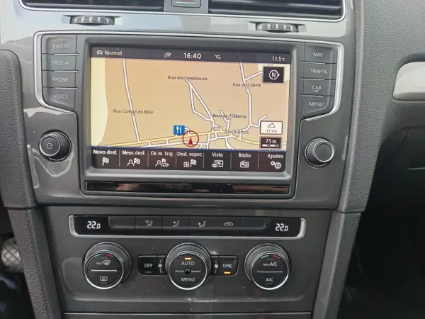 Volkswagen e-Golf AC/DC 23