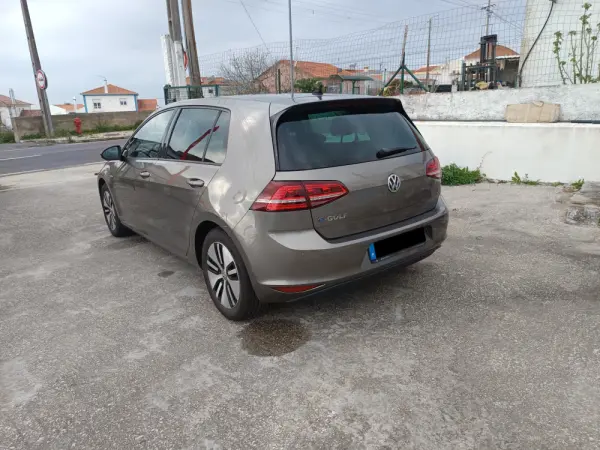 Volkswagen e-Golf AC/DC 3