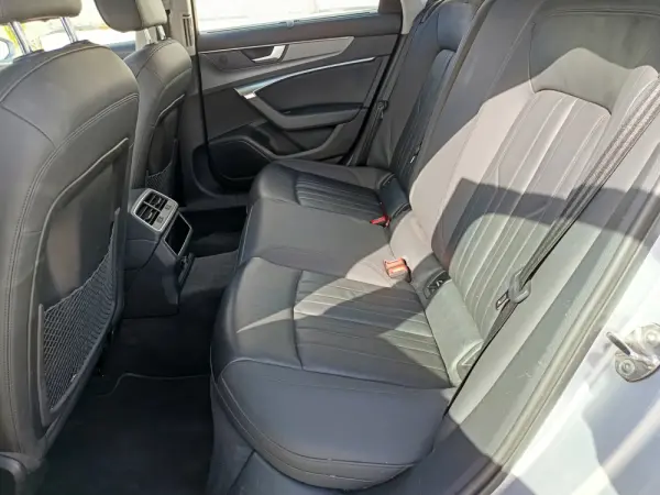 Audi A6 50 TFSIe quattro S tronic 13