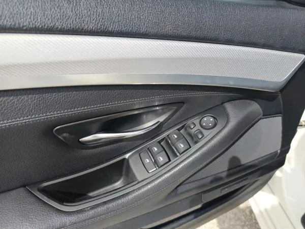 BMW 550 TOURING 3.0 M 550 D XDRIVE 21