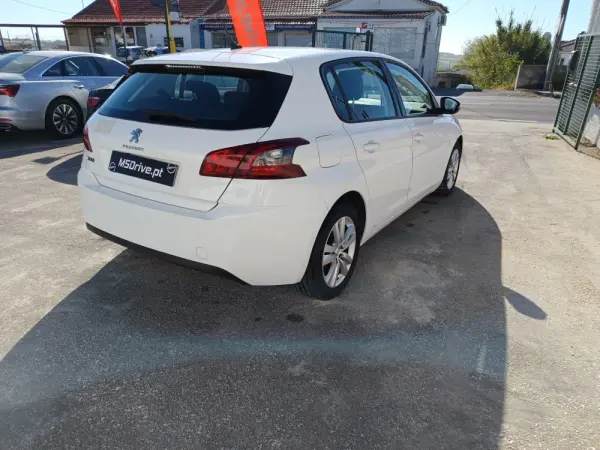 Peugeot 308 1.5 BlueHDi Active 5
